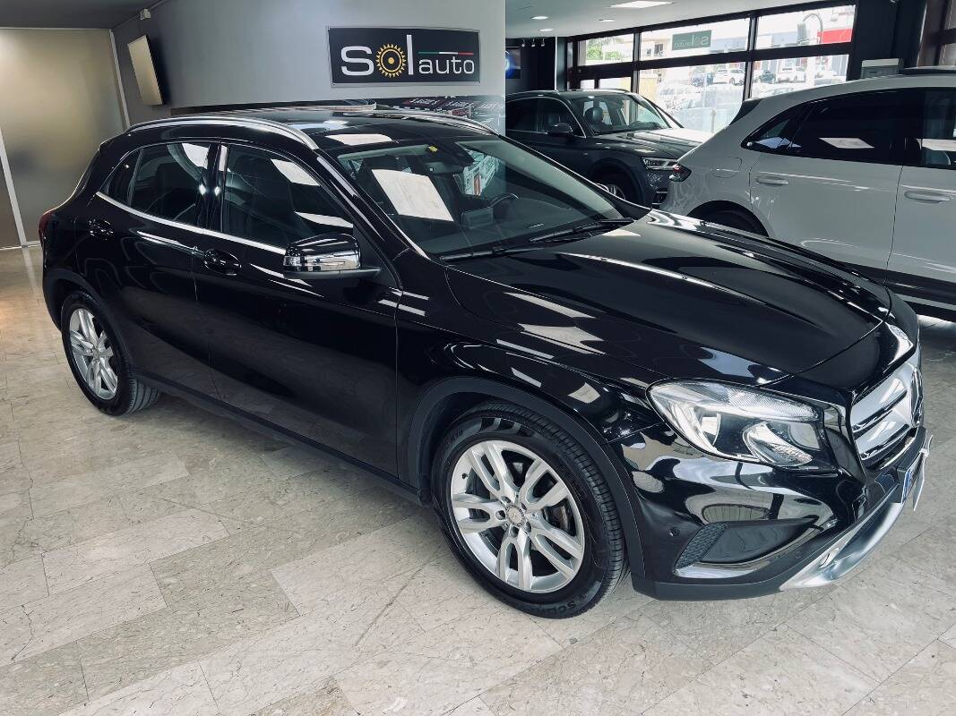 Mercedes GLA-X156 2014