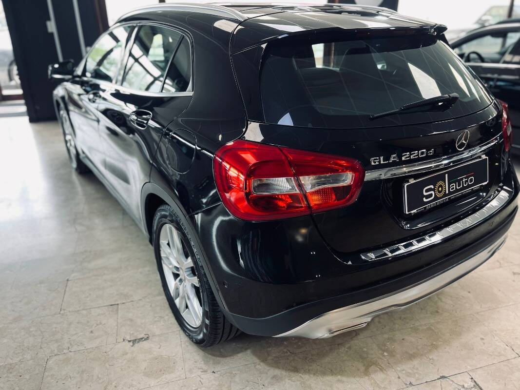 Mercedes GLA-X156 2014