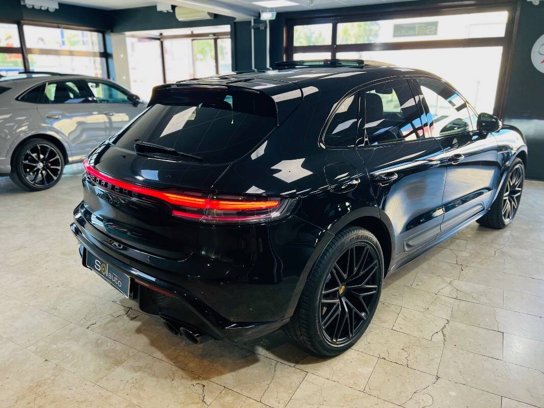 Porsche Macan I 2022
