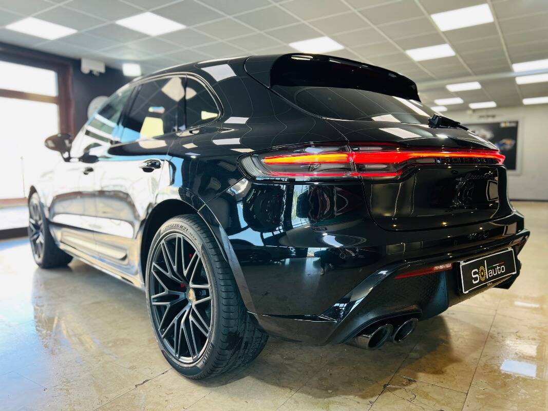 Porsche Macan I 2022
