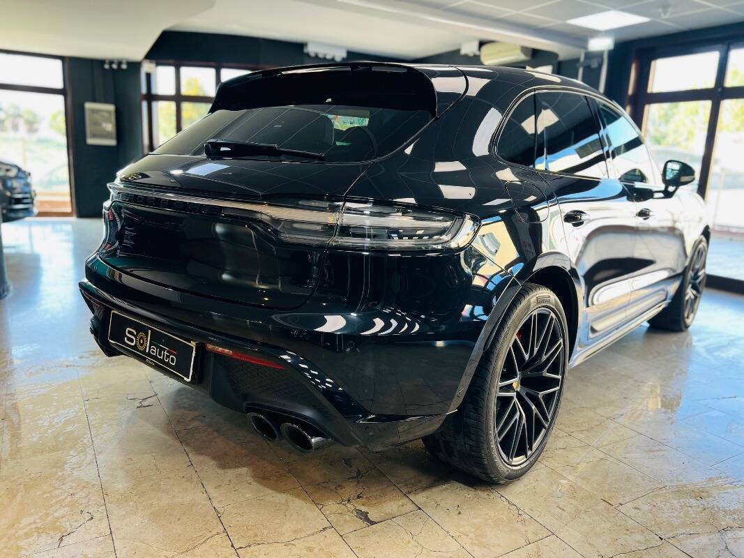 Porsche Macan I 2022