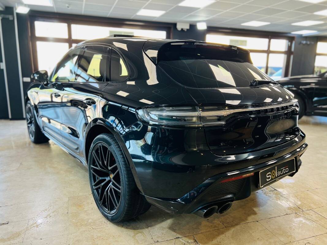 Porsche Macan I 2022