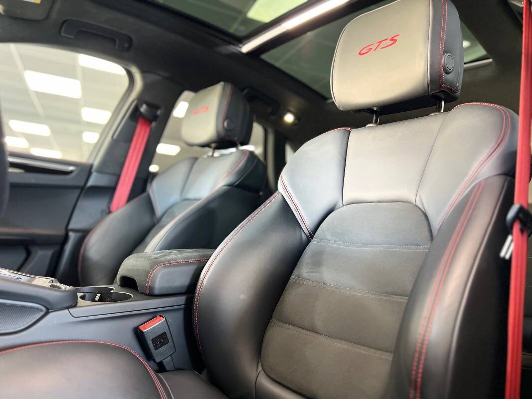 Porsche Macan I 2022
