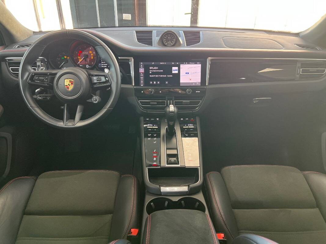 Porsche Macan I 2022