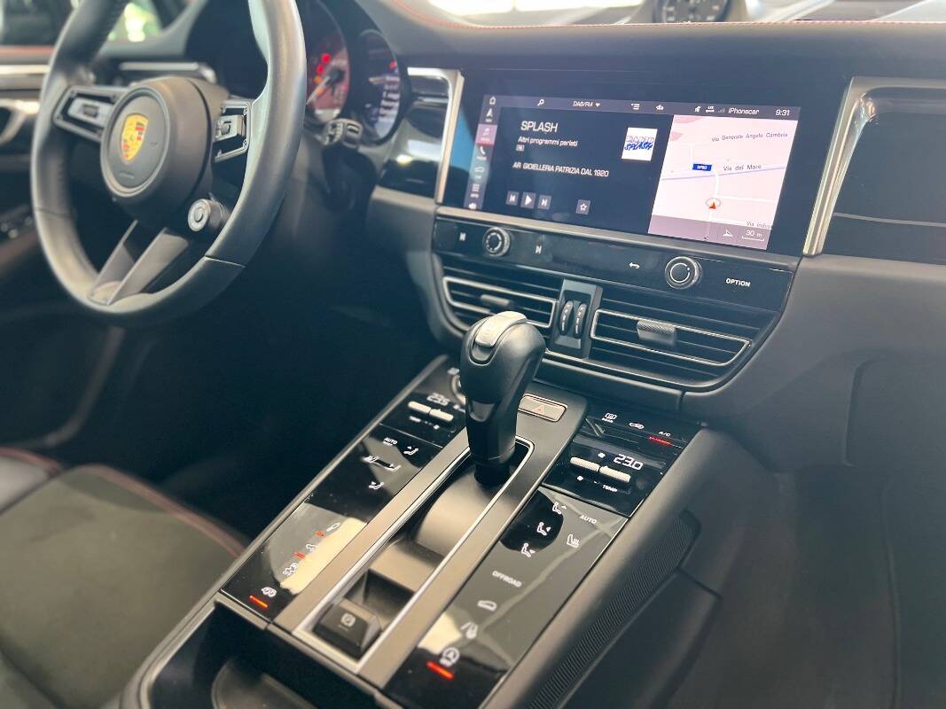 Porsche Macan I 2022