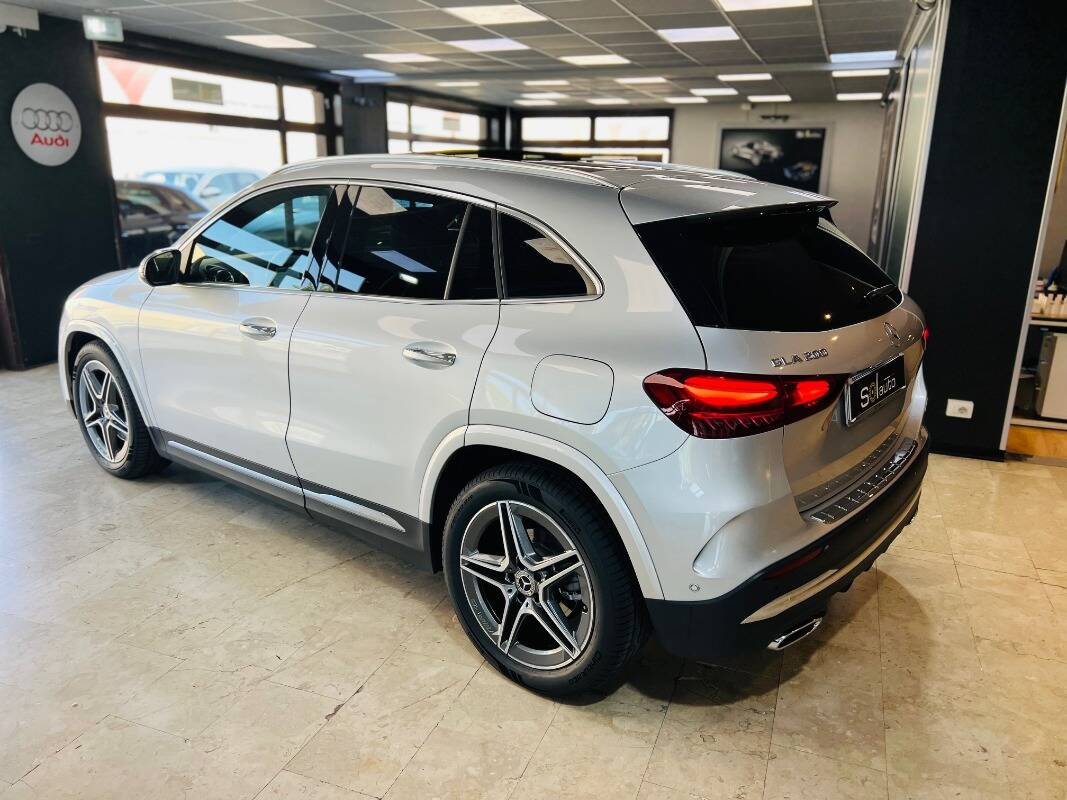 Mercedes GLA-H247 2023