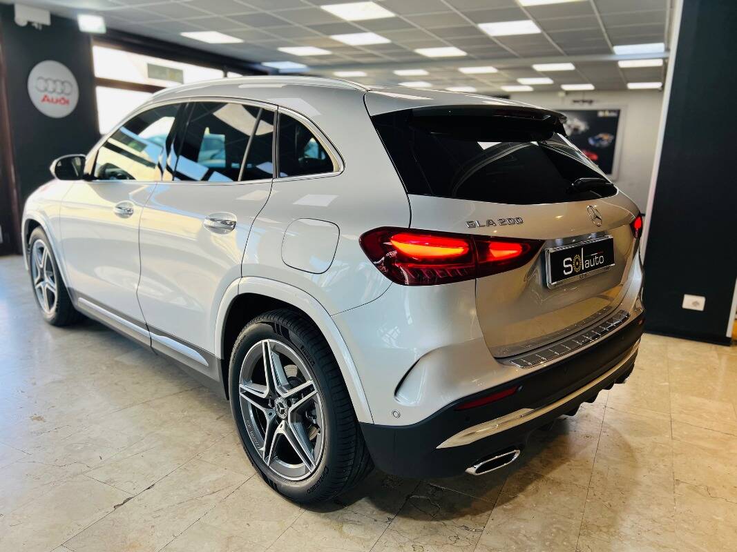 Mercedes GLA-H247 2023