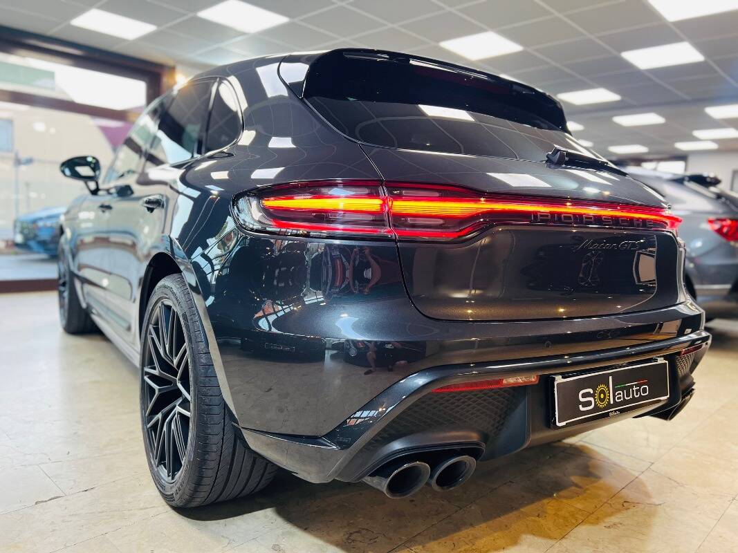 Porsche Macan I 2022