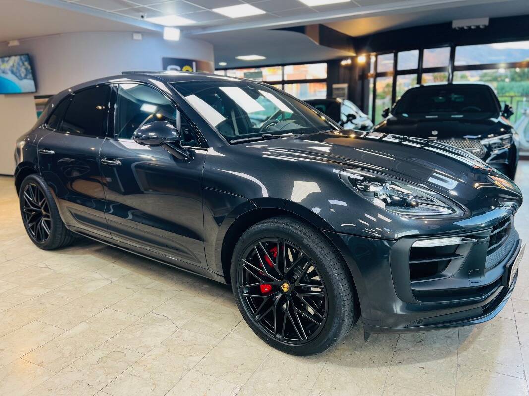 Porsche Macan I 2022