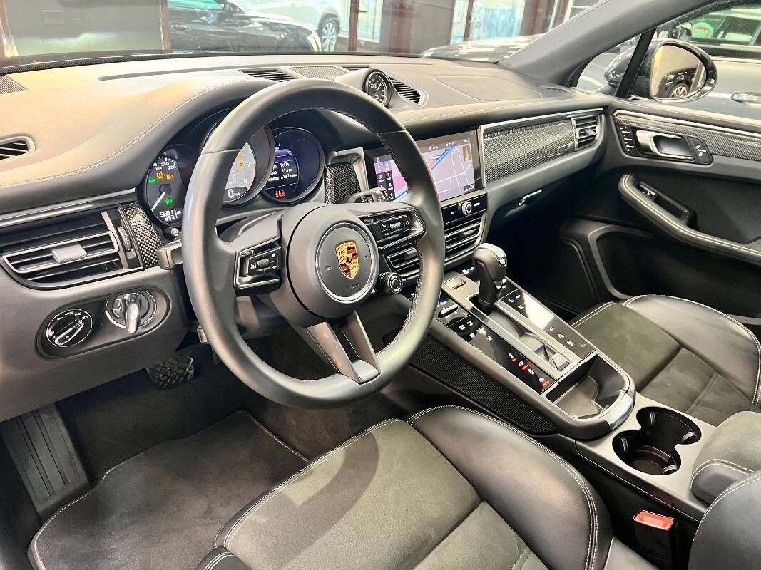Porsche Macan I 2022