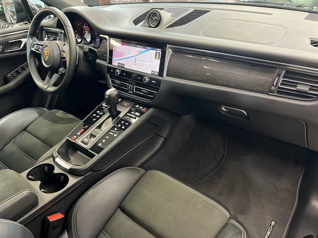 Porsche Macan I 2022