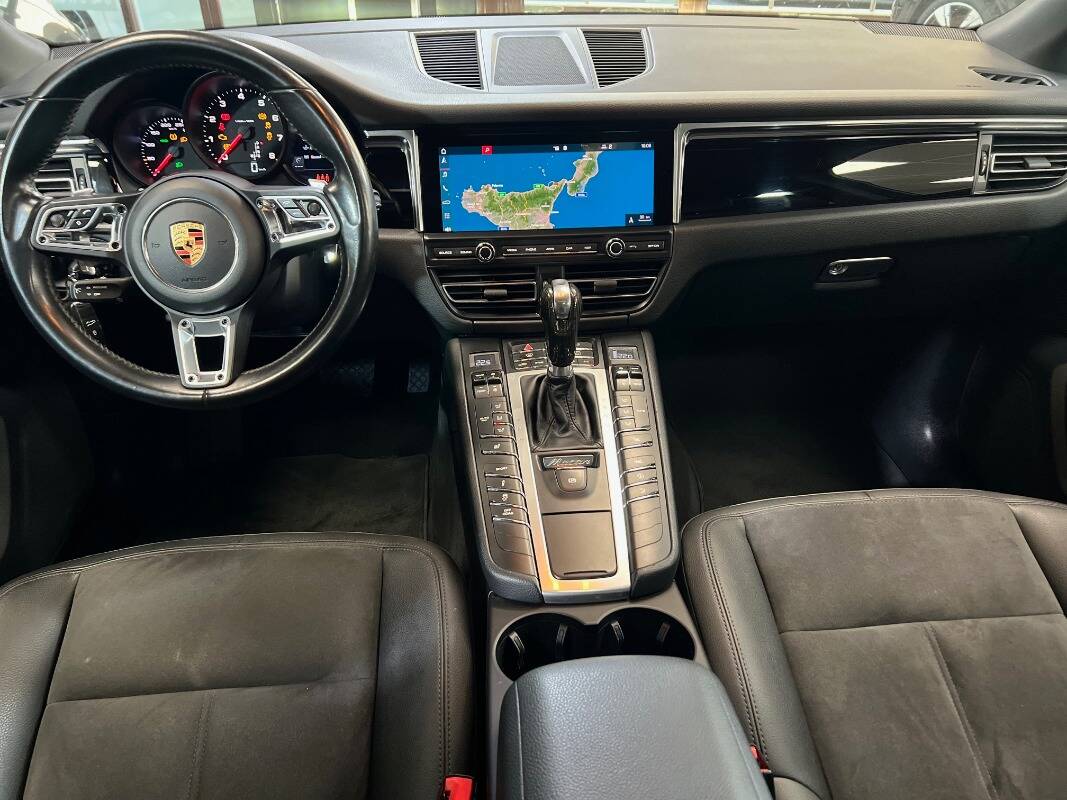 Porsche Macan I 2019