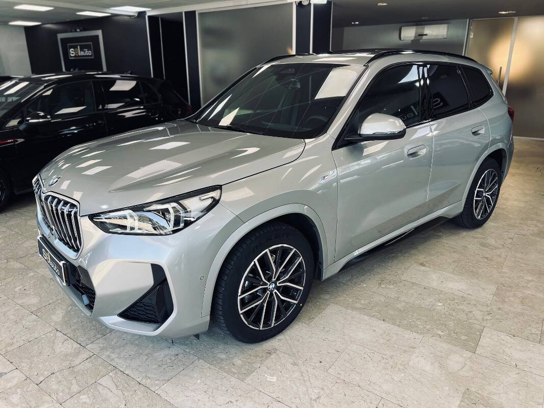 BMW X1 U11