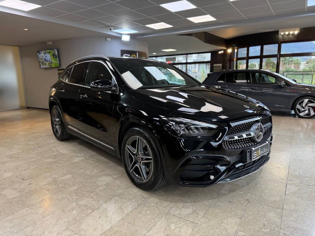 Mercedes GLA-H247 2023