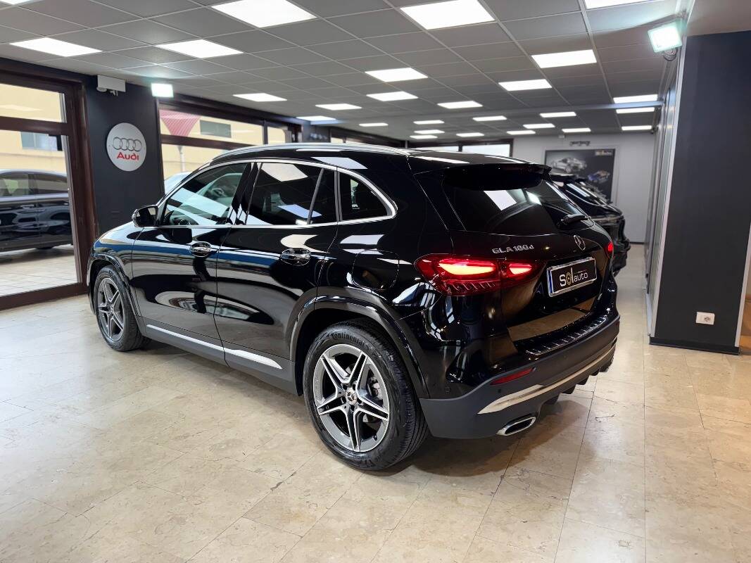 Mercedes GLA-H247 2023