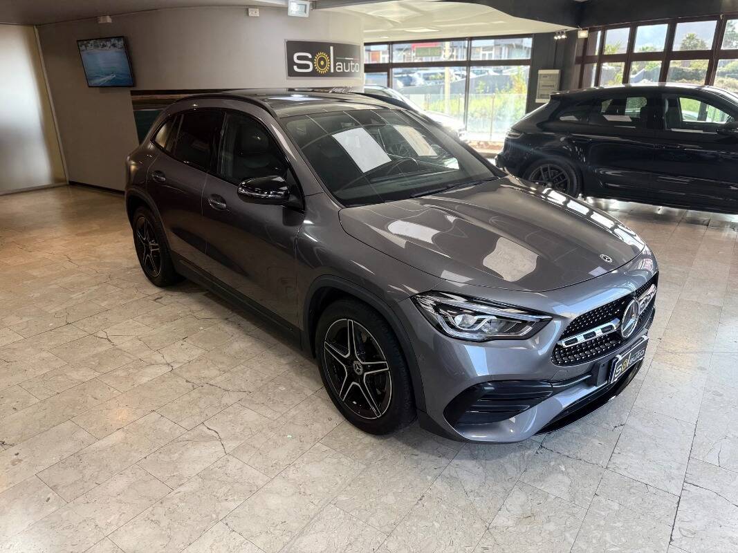 Mercedes GLA-H247 2020