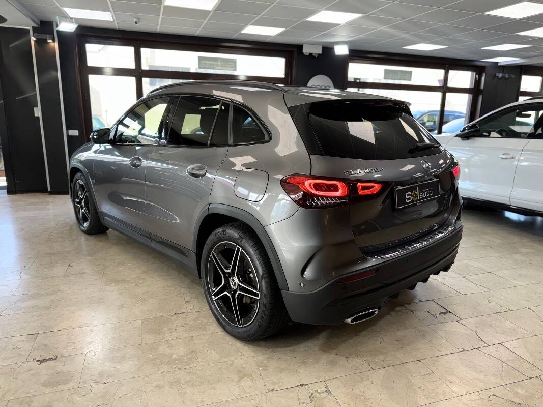 Mercedes GLA-H247 2020