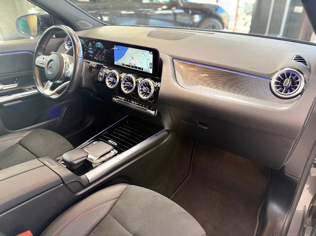Mercedes GLA-H247 2020