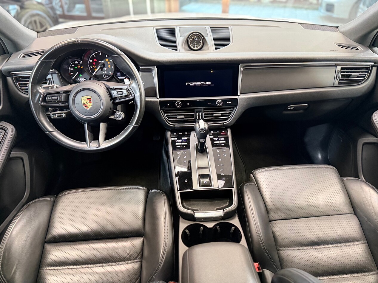 Porsche Macan I 2022