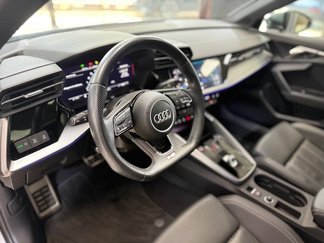 Audi S3 Sportback S3 2.0 tfsi quattro s-tronic