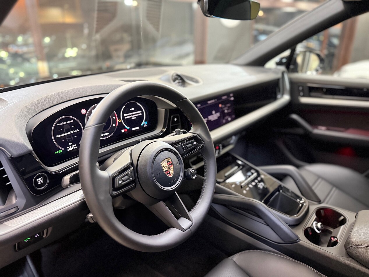 Porsche Cayenne III 2023