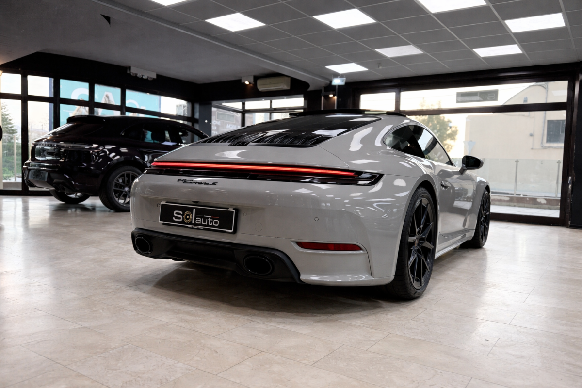 Porsche 911 Coupé 3.0 Carrera S 480cv auto