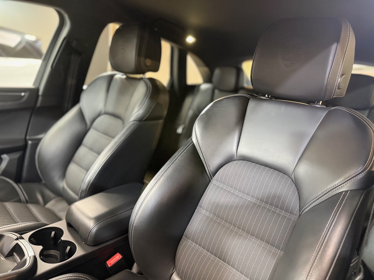 Porsche Macan I 2022
