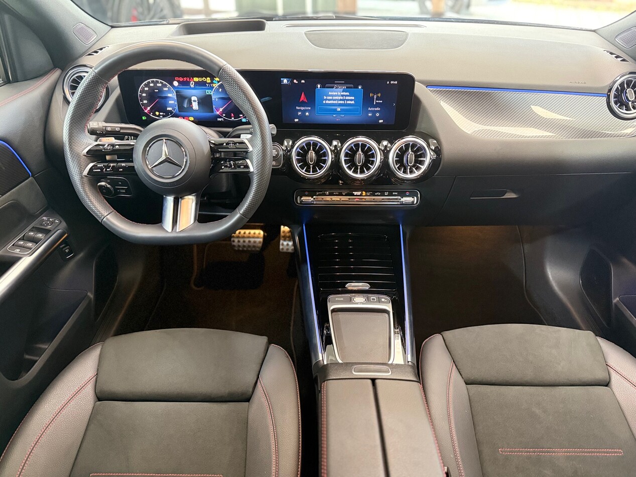Mercedes GLA-H247 2023