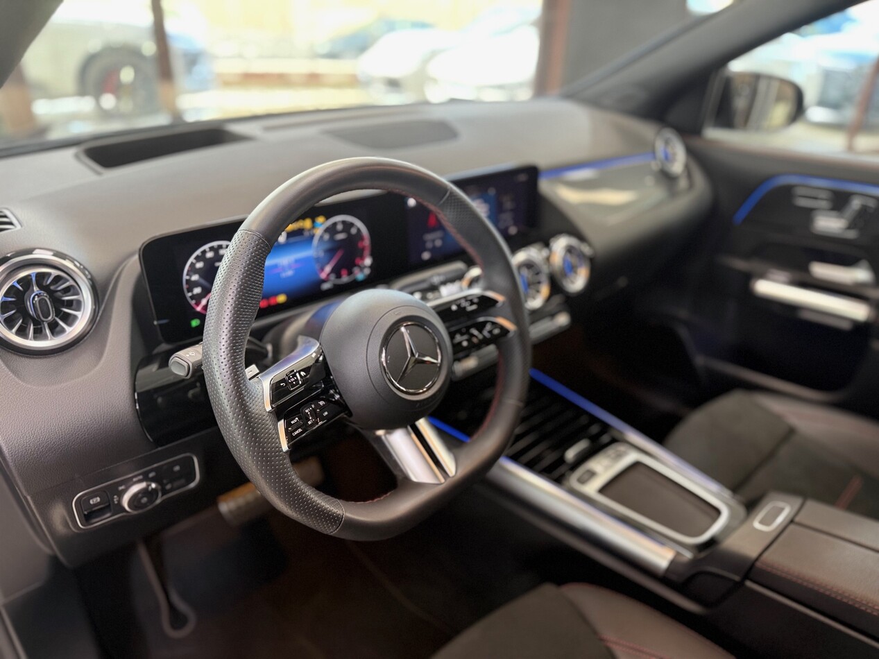 Mercedes GLA-H247 2023