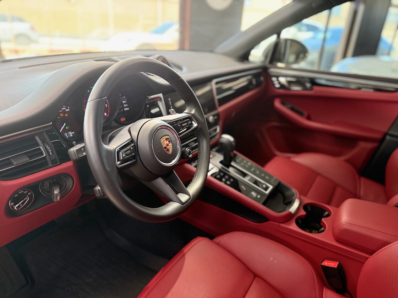 Porsche Macan I 2022