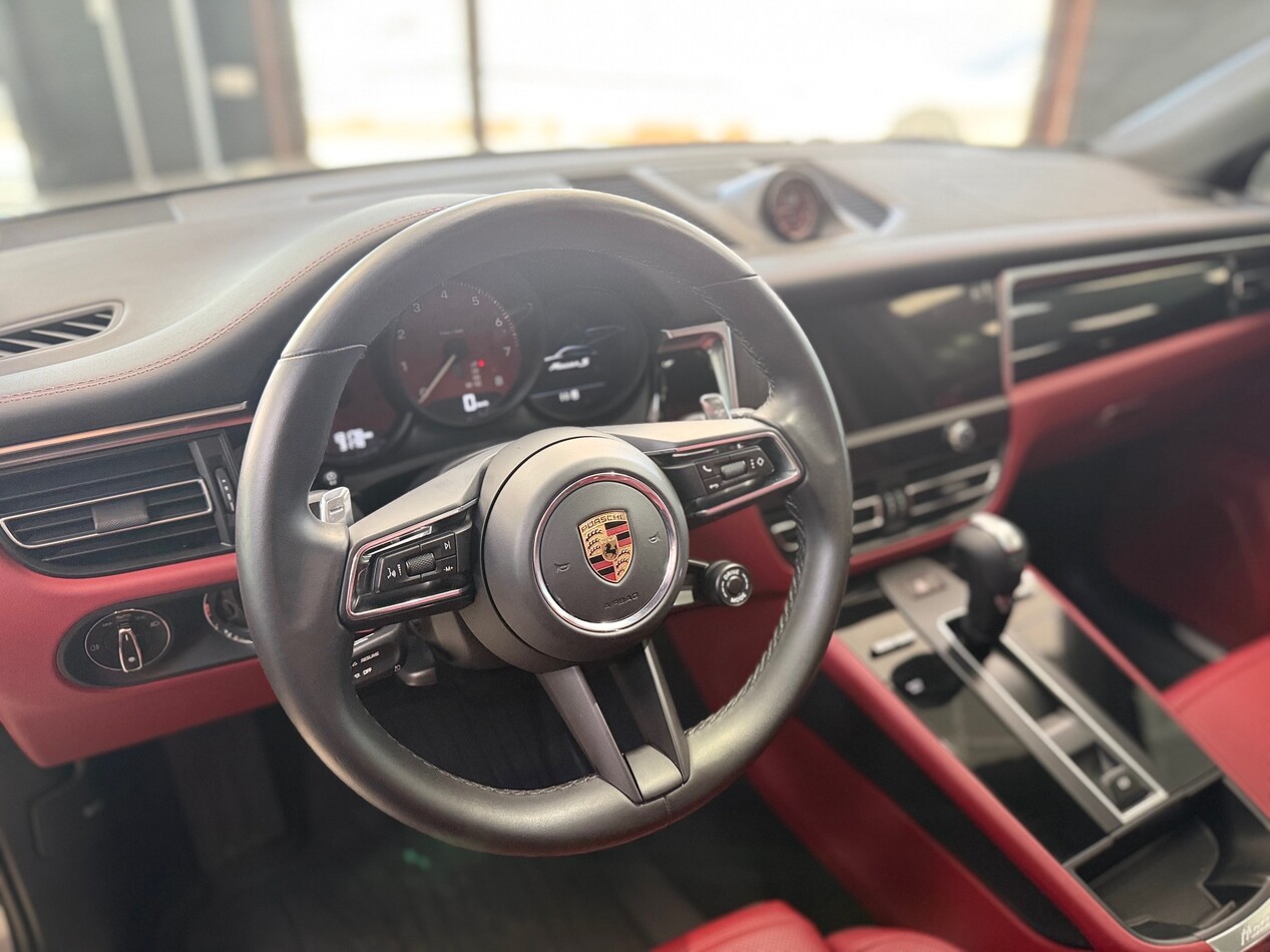 Porsche Macan I 2022