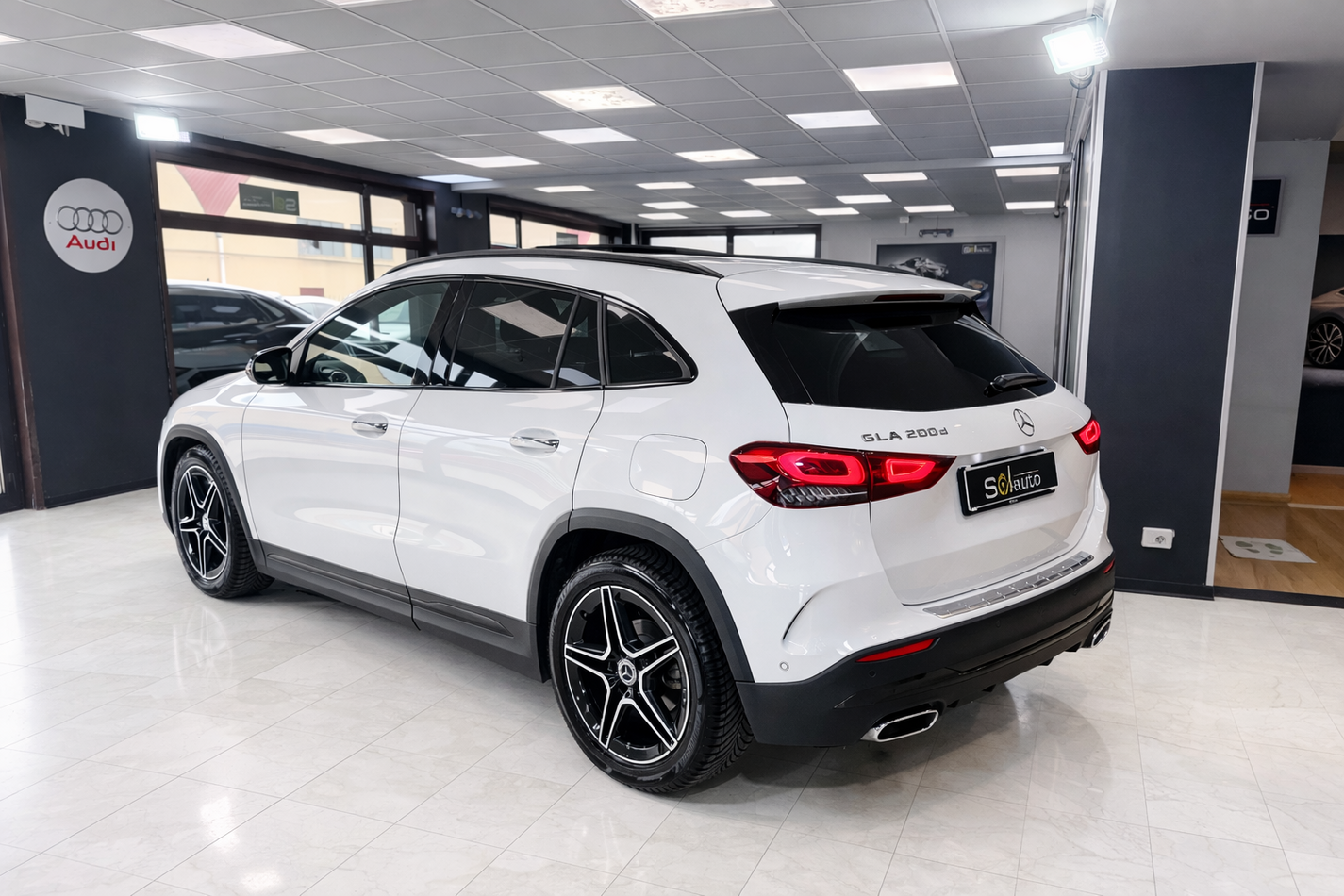 Mercedes GLA-H247 2020