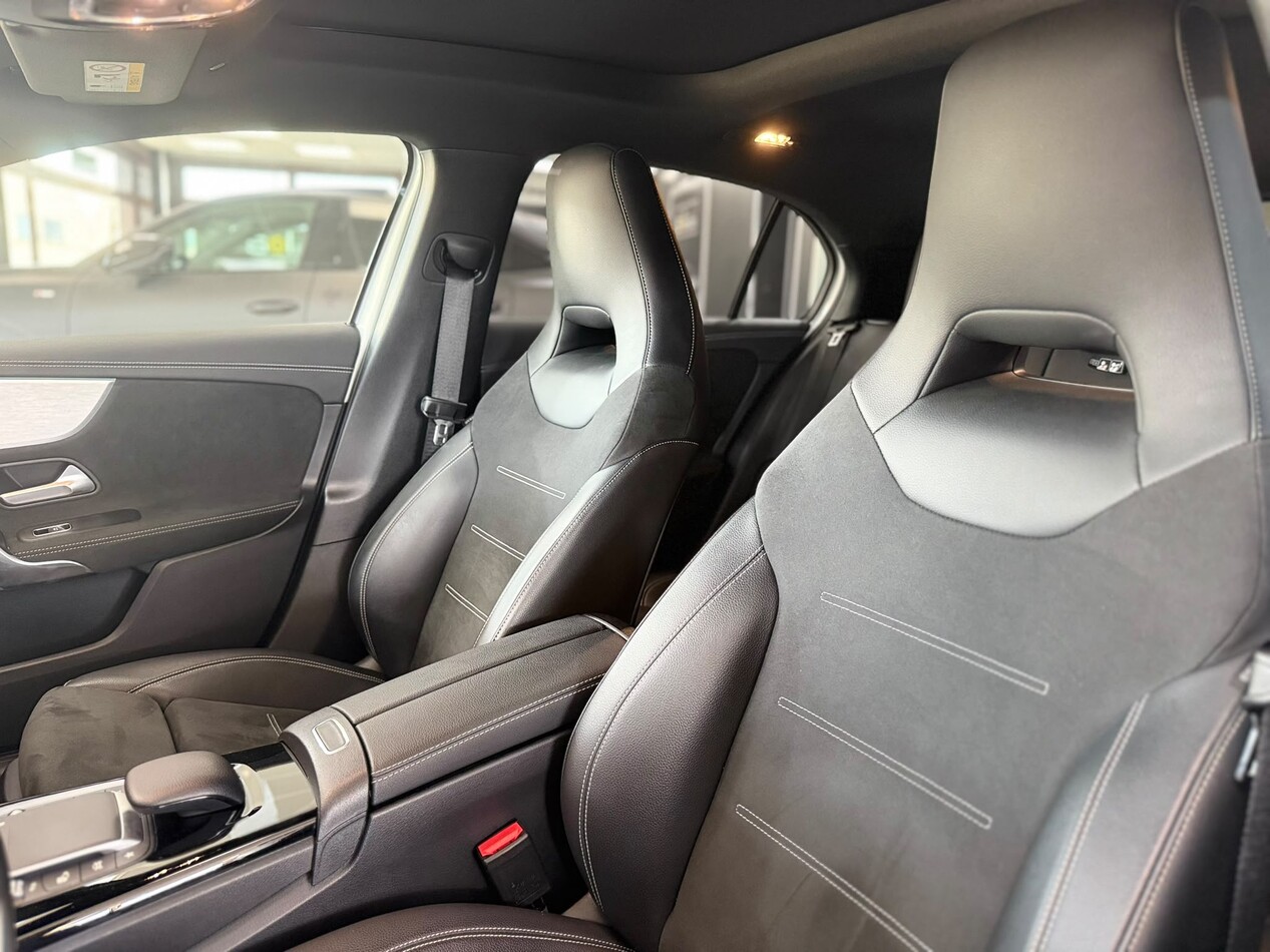 Mercedes-Benz Classe A 180 d Premium Night Edition automatico