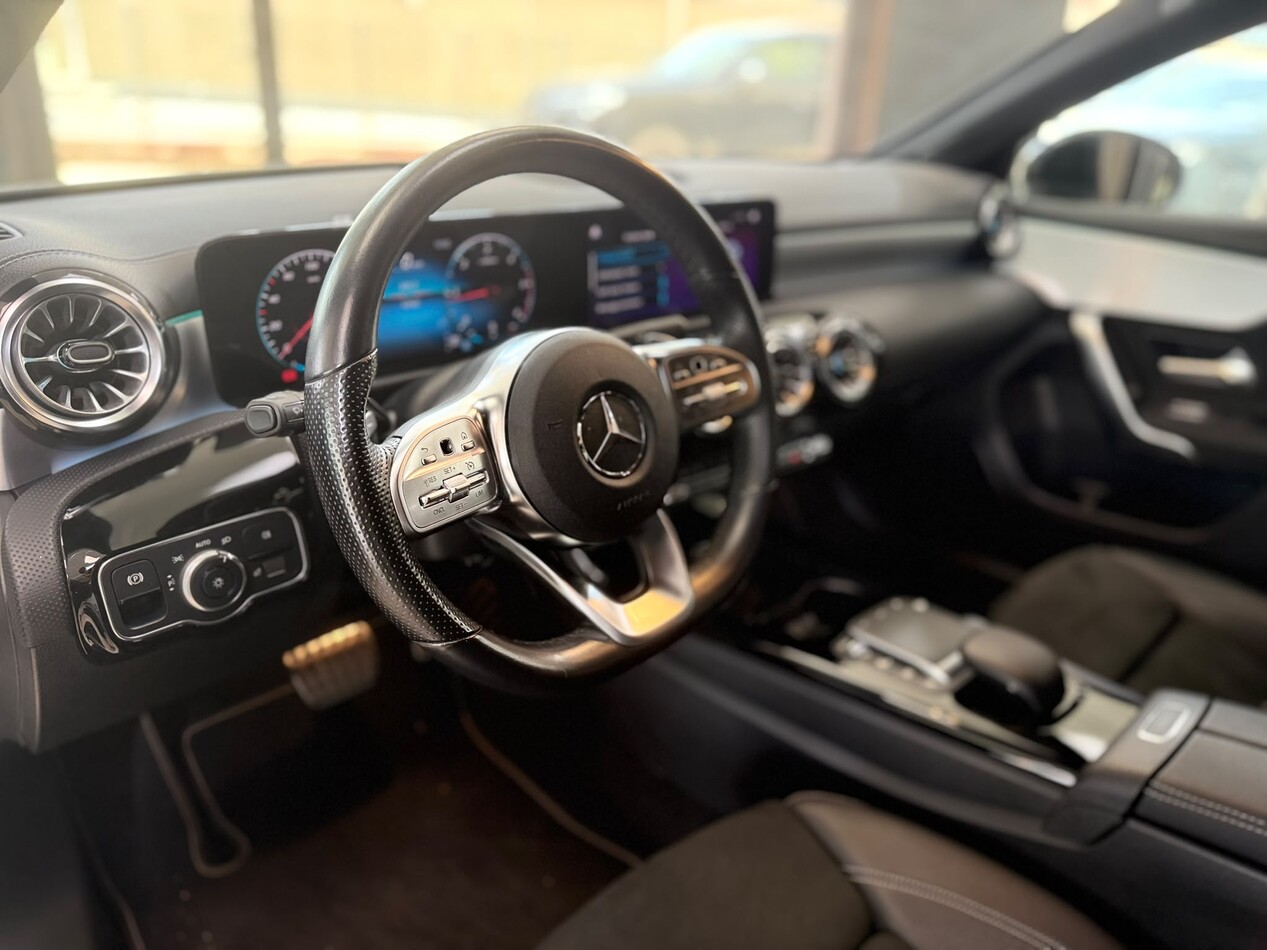 Mercedes-Benz Classe A 180 d Premium Night Edition automatico
