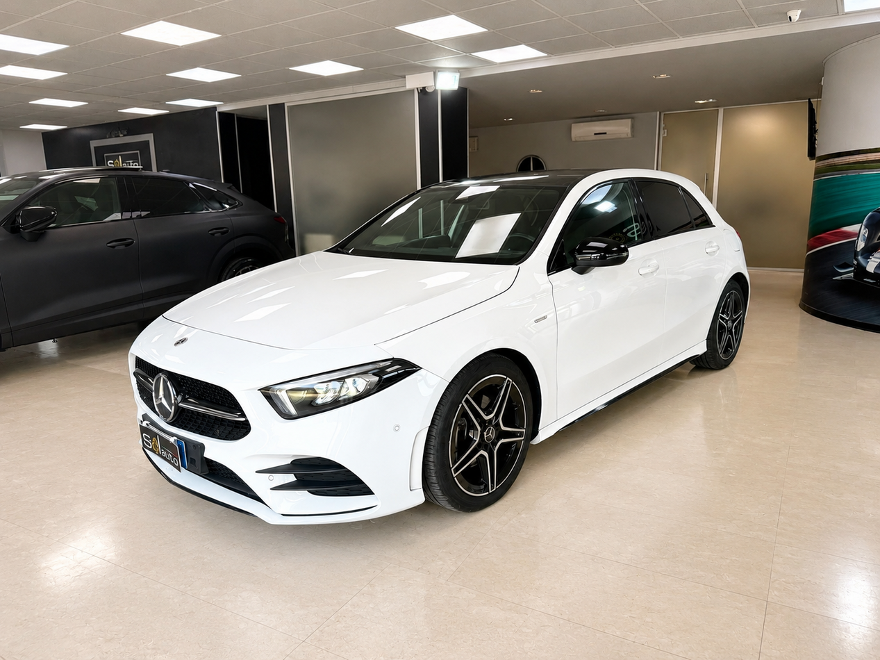 Mercedes-Benz Classe A 180 d Premium Night Edition automatico