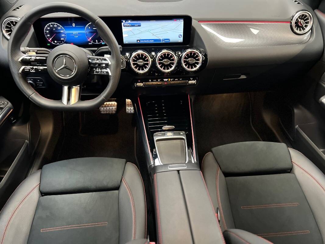Mercedes GLA-H247 2023
