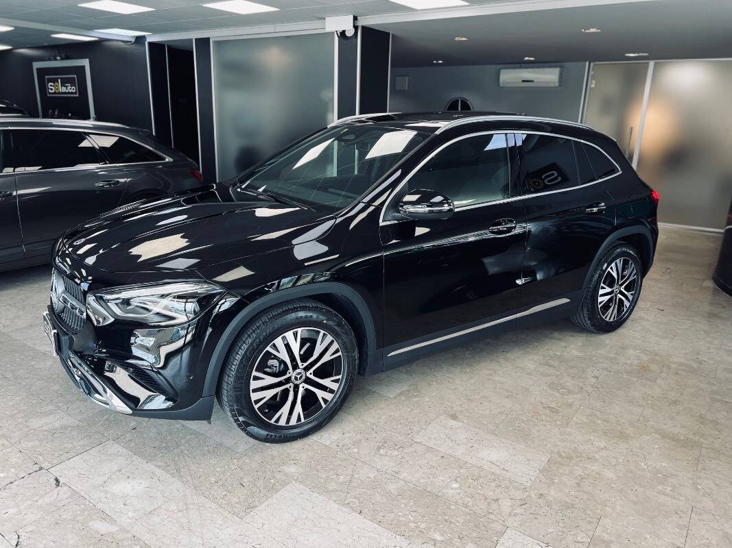 Mercedes GLA-H247 2023