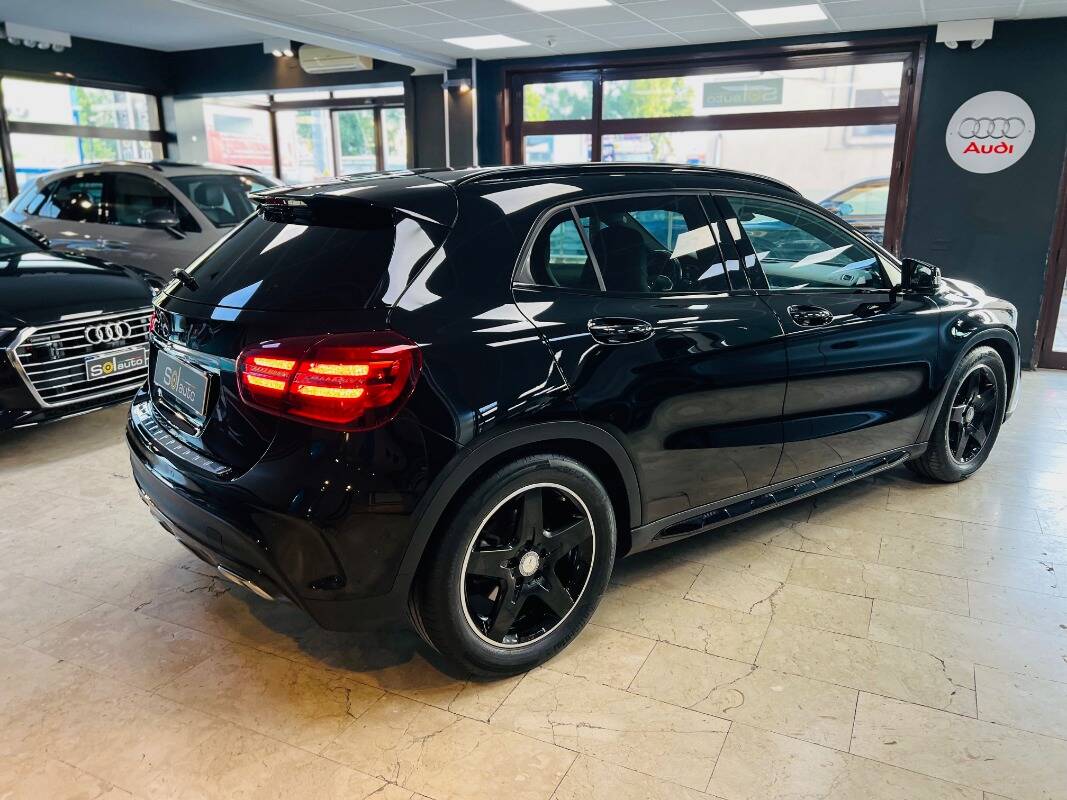 Mercedes GLA-X156 2017