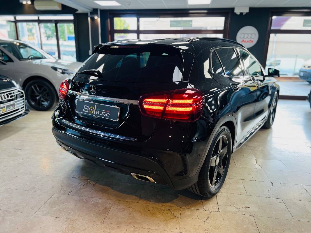 Mercedes GLA-X156 2017