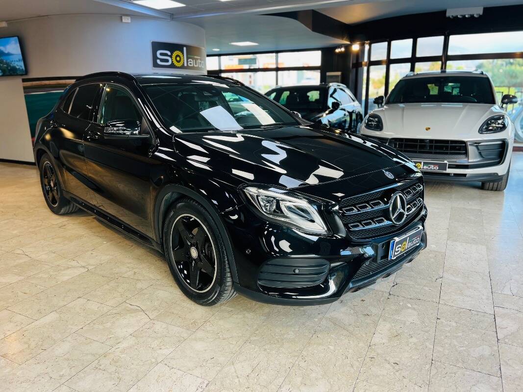 Mercedes GLA-X156 2017
