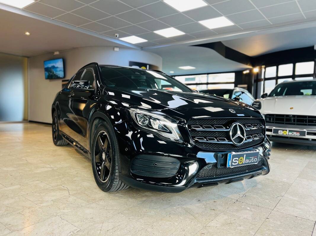 Mercedes GLA-X156 2017