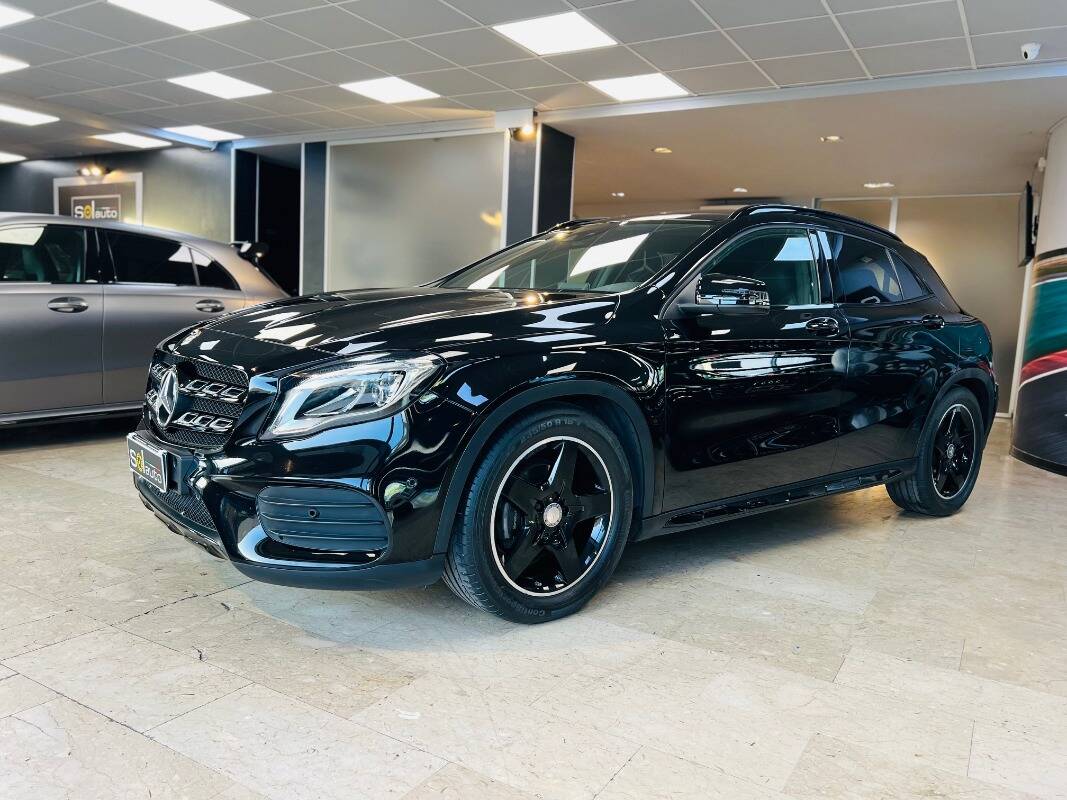 Mercedes GLA-X156 2017