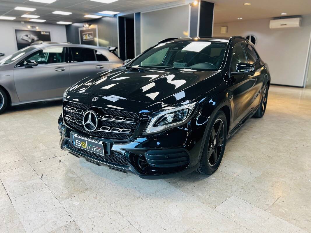 Mercedes GLA-X156 2017