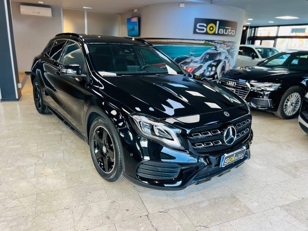Mercedes GLA-X156 2017