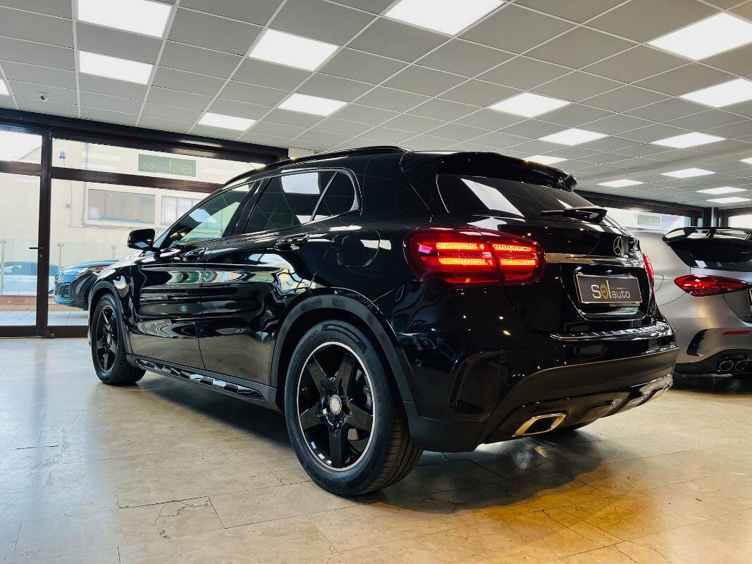 Mercedes GLA-X156 2017