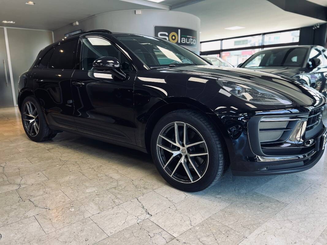 Porsche Macan I 2022