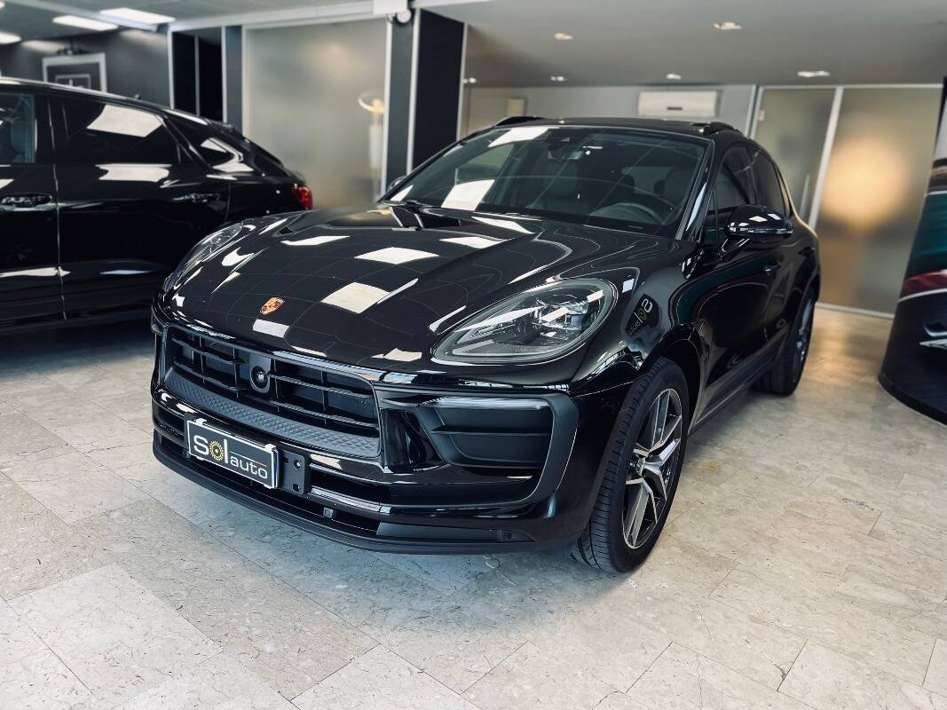 Porsche Macan I 2022