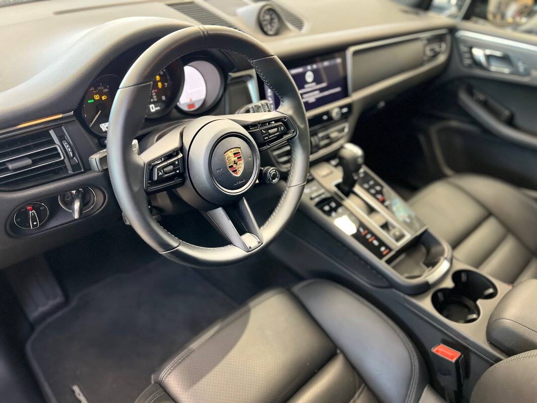 Porsche Macan I 2022