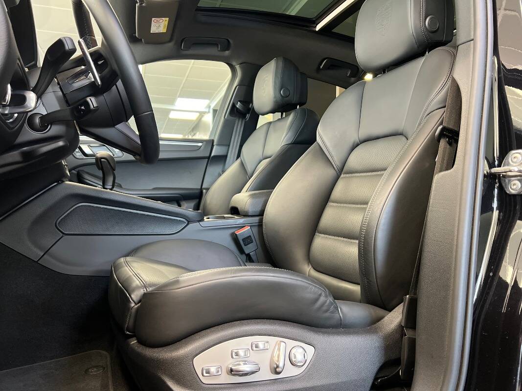 Porsche Macan I 2022