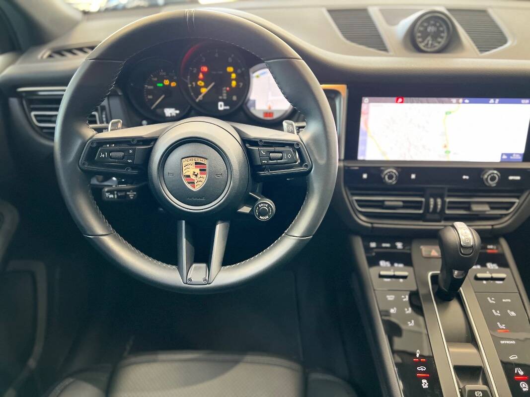 Porsche Macan I 2022